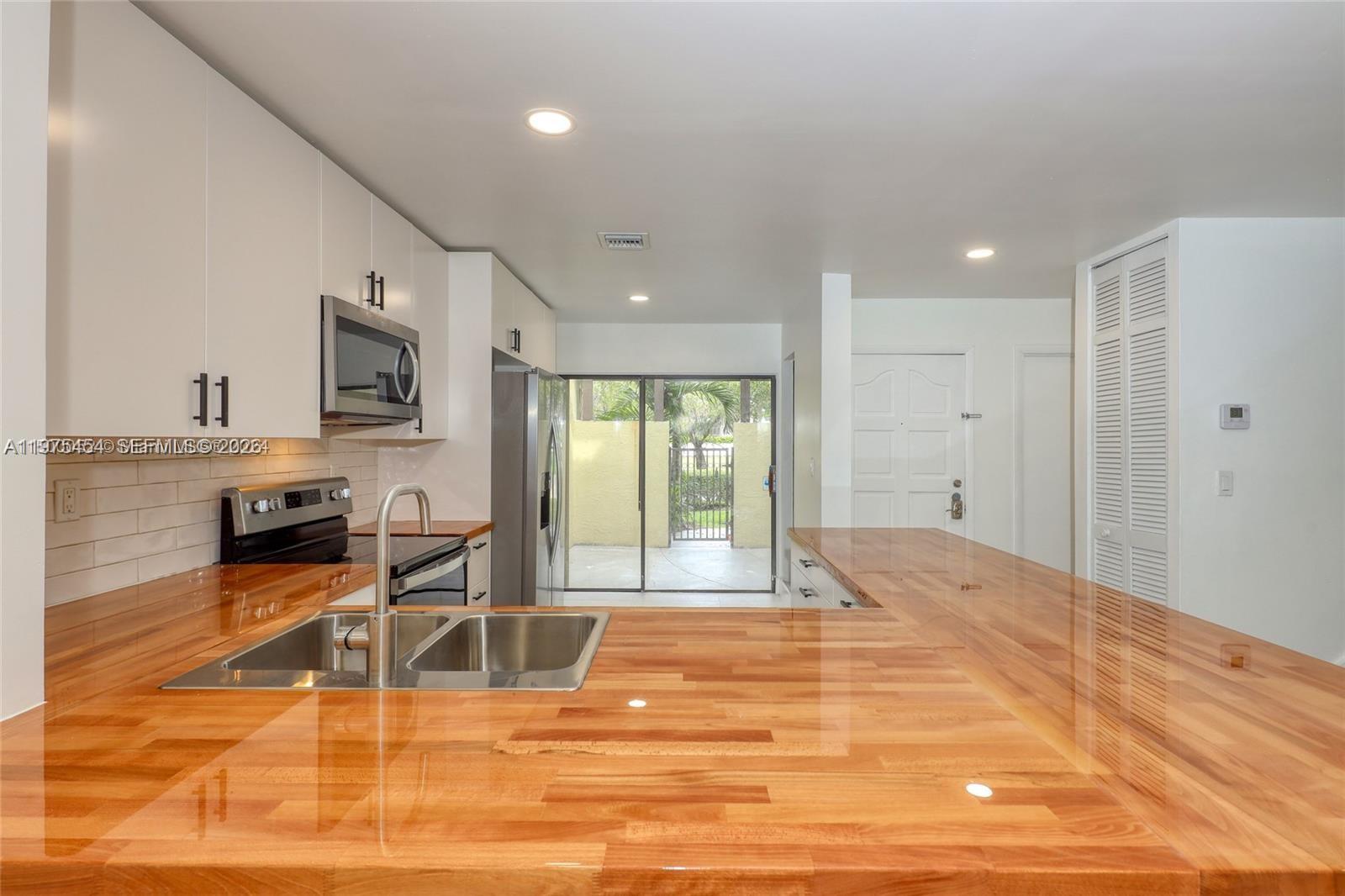 3905 Adra Ave # 46B Unit: J-46B