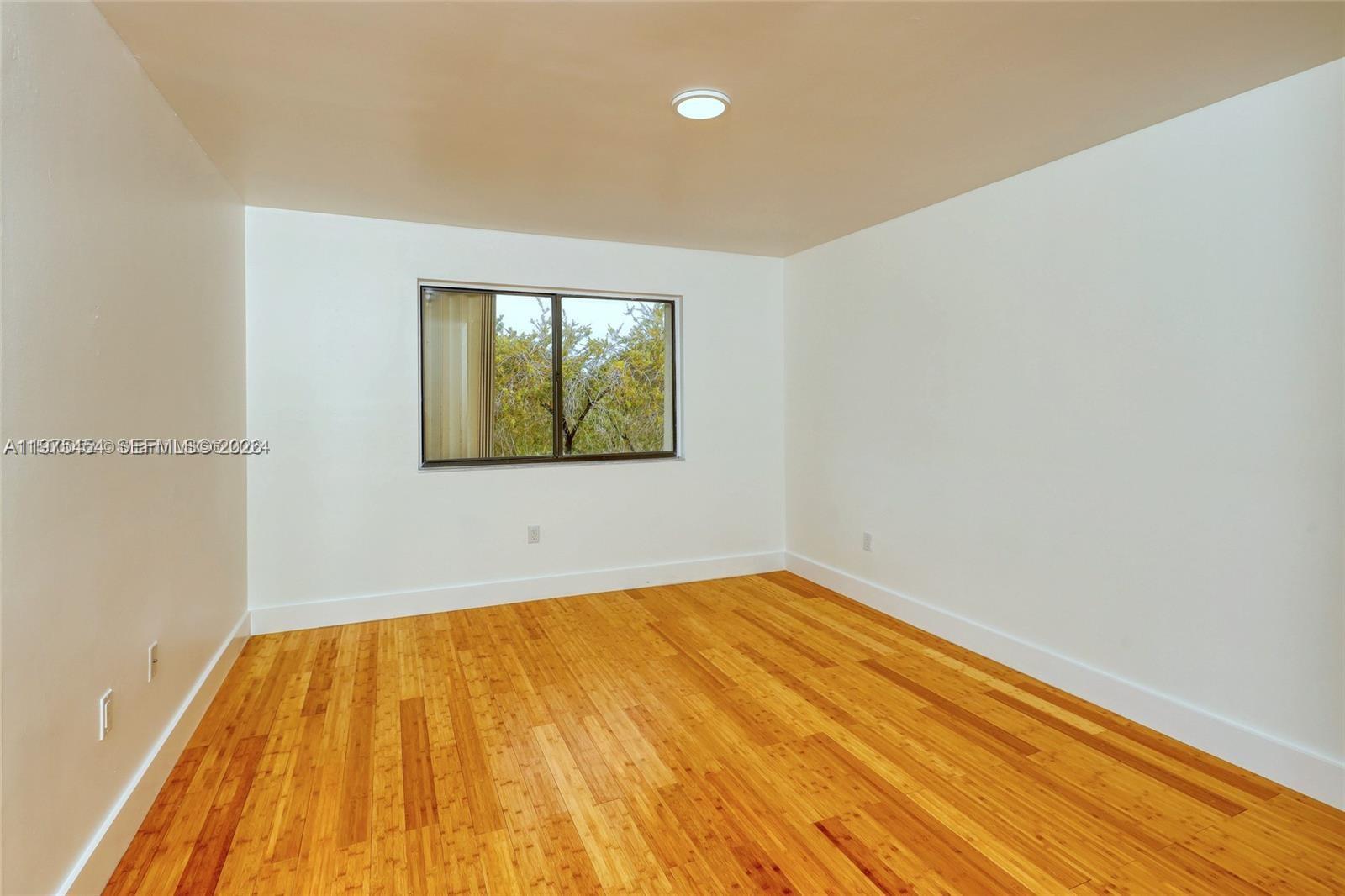 3905 Adra Ave # 46B Unit: J-46B