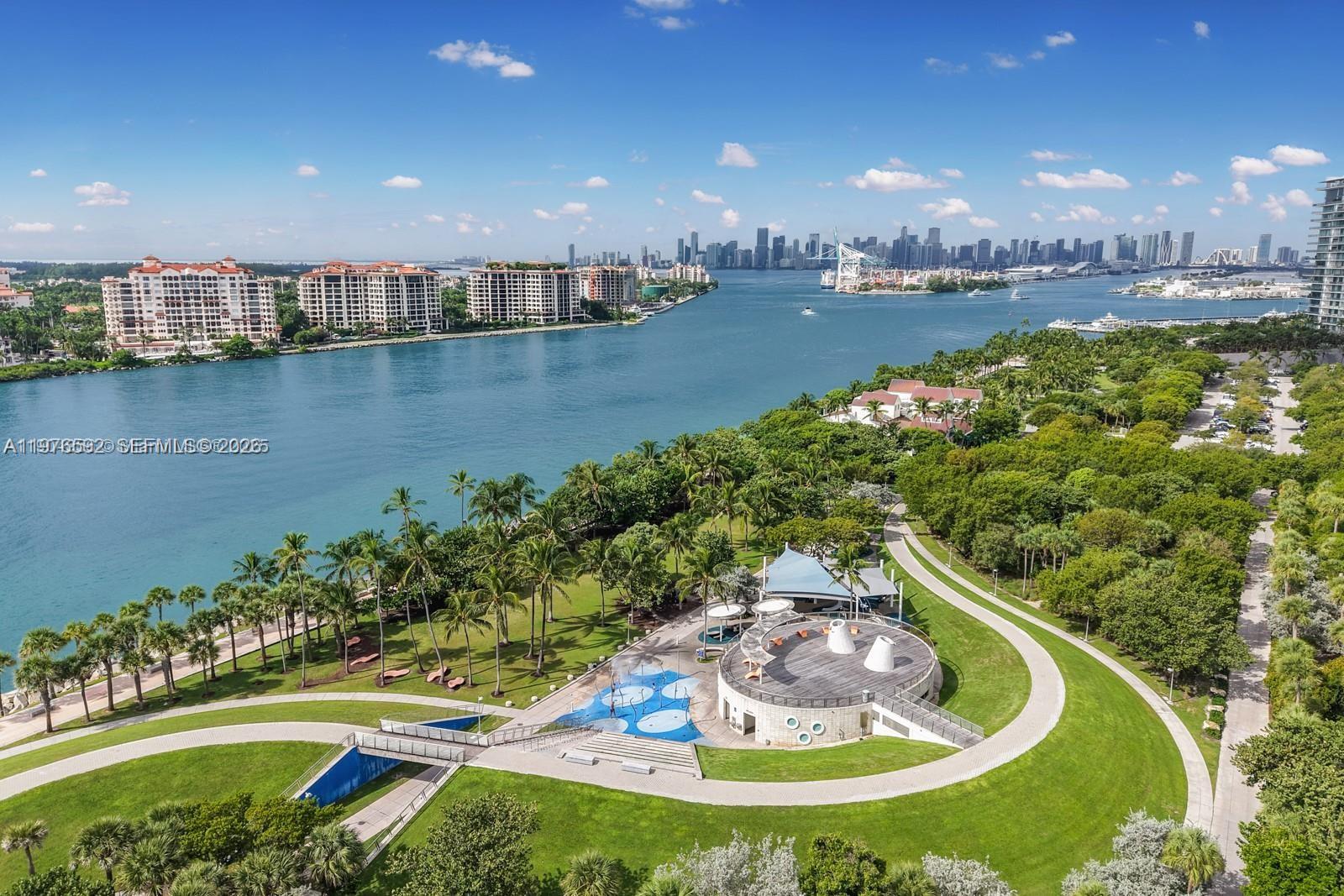 300 S Pointe Dr # 801