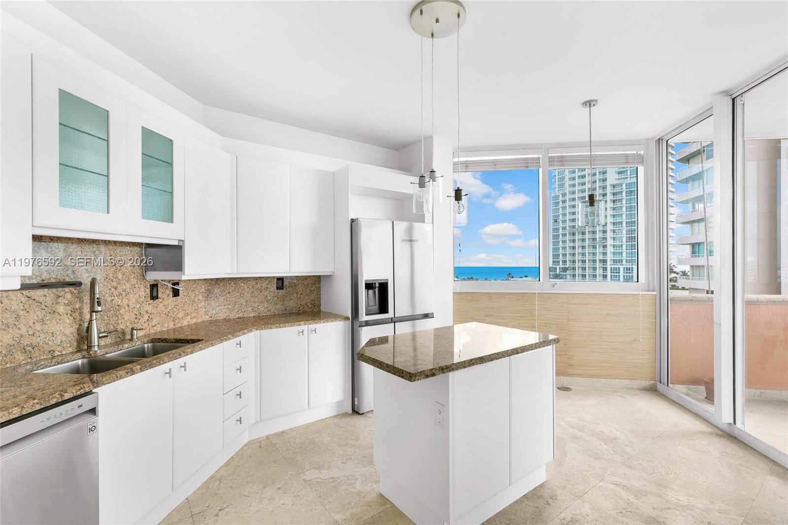 300 S Pointe Dr # 801
