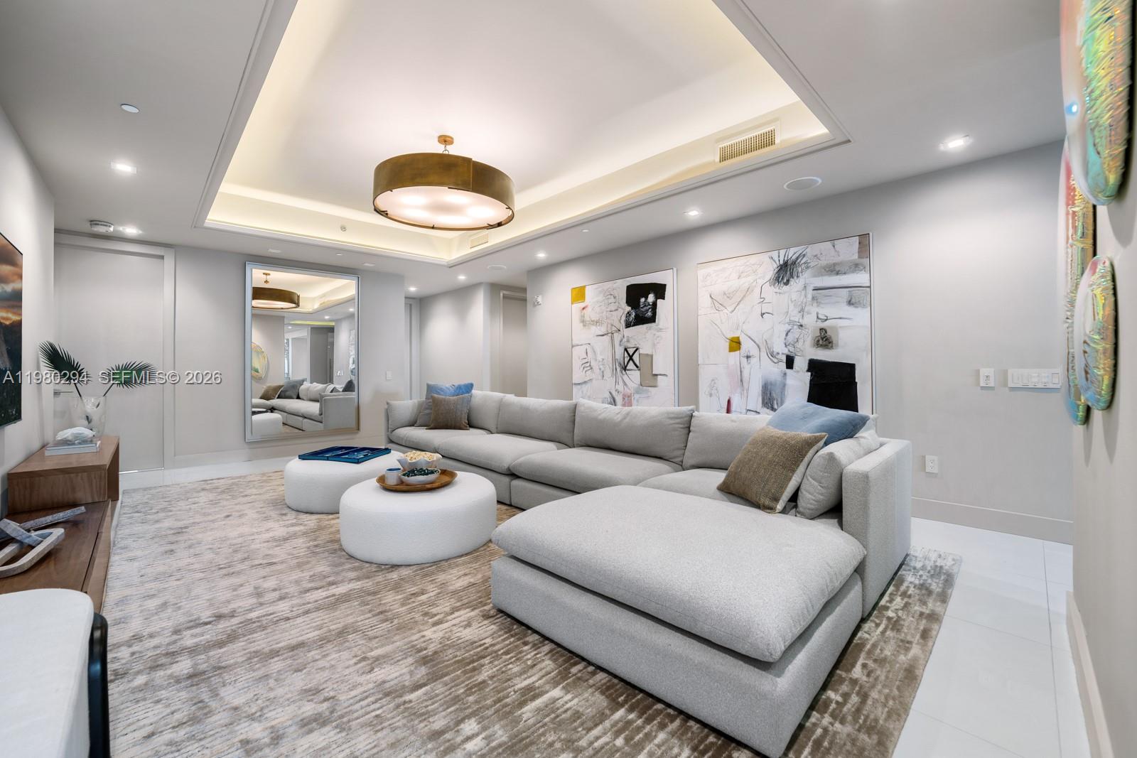 5959 Collins Ave # 1606