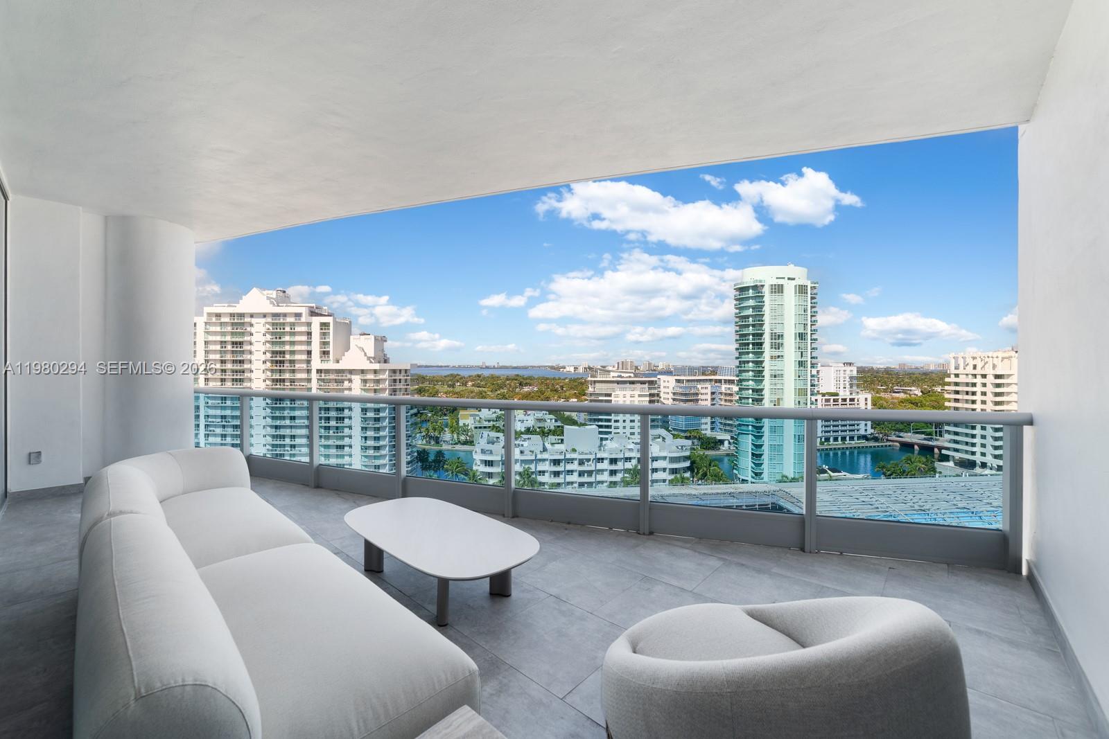 5959 Collins Ave # 1606