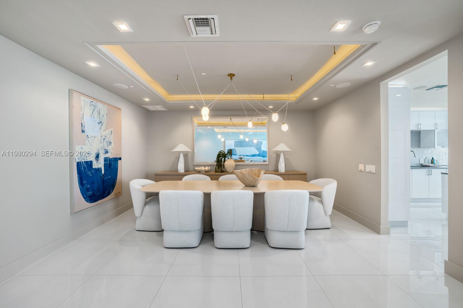 5959 Collins Ave # 1606