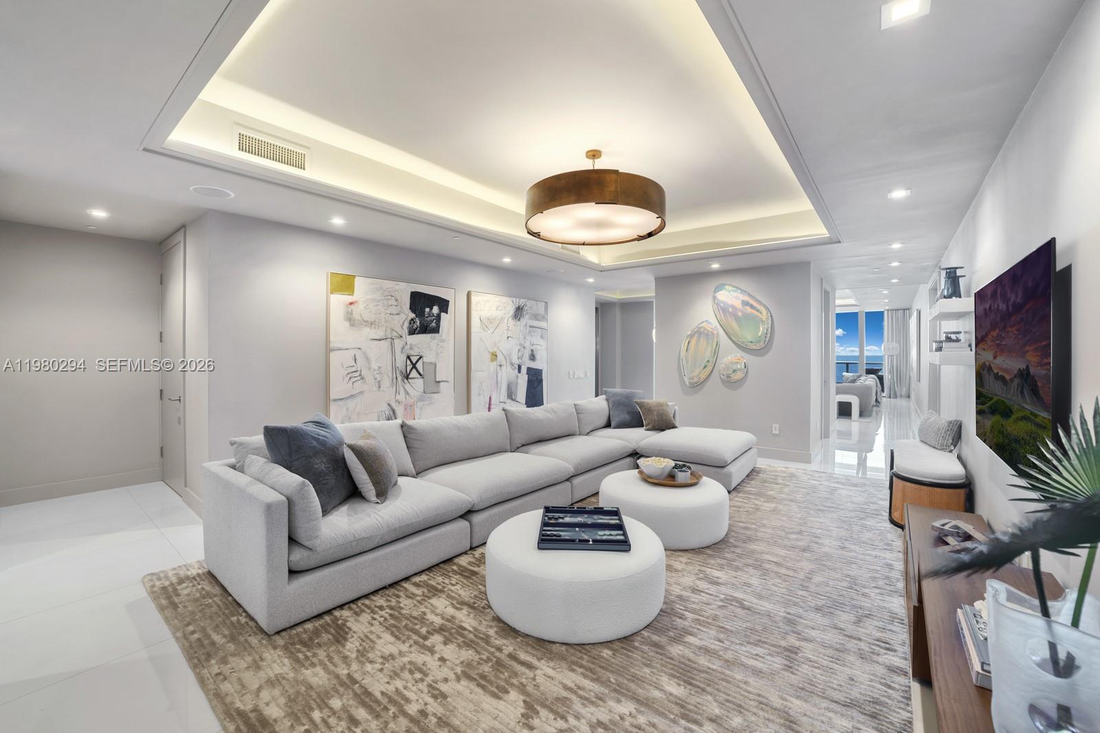 5959 Collins Ave # 1606