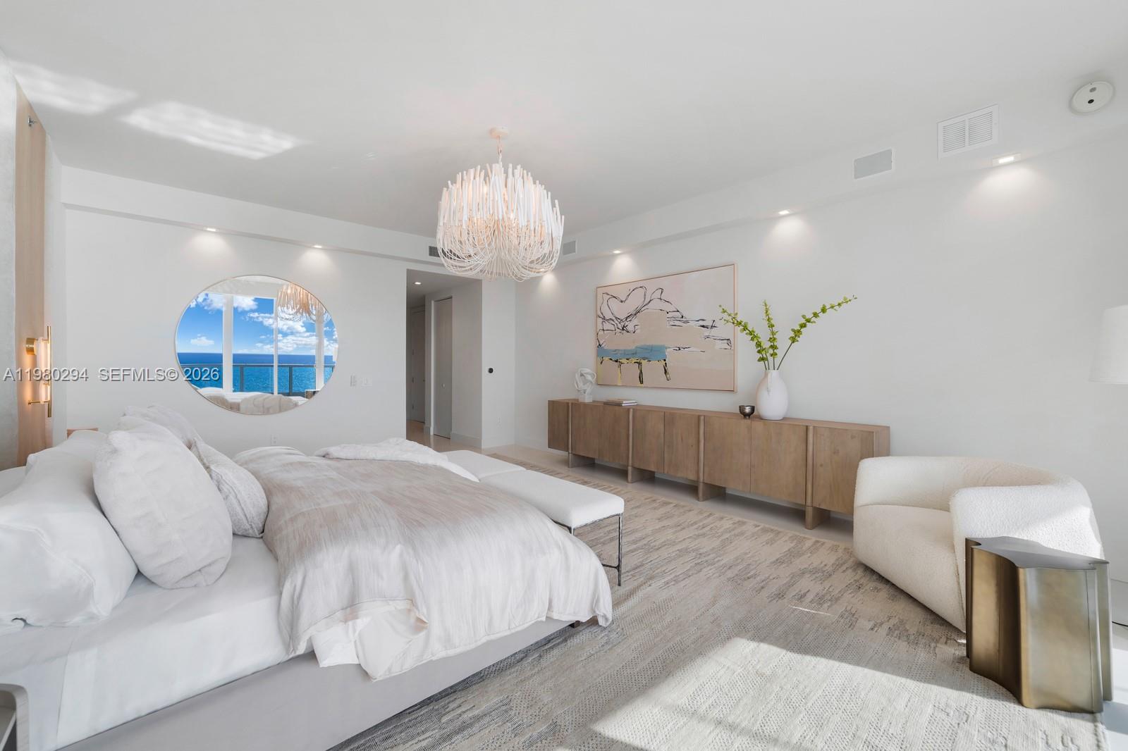 5959 Collins Ave # 1606