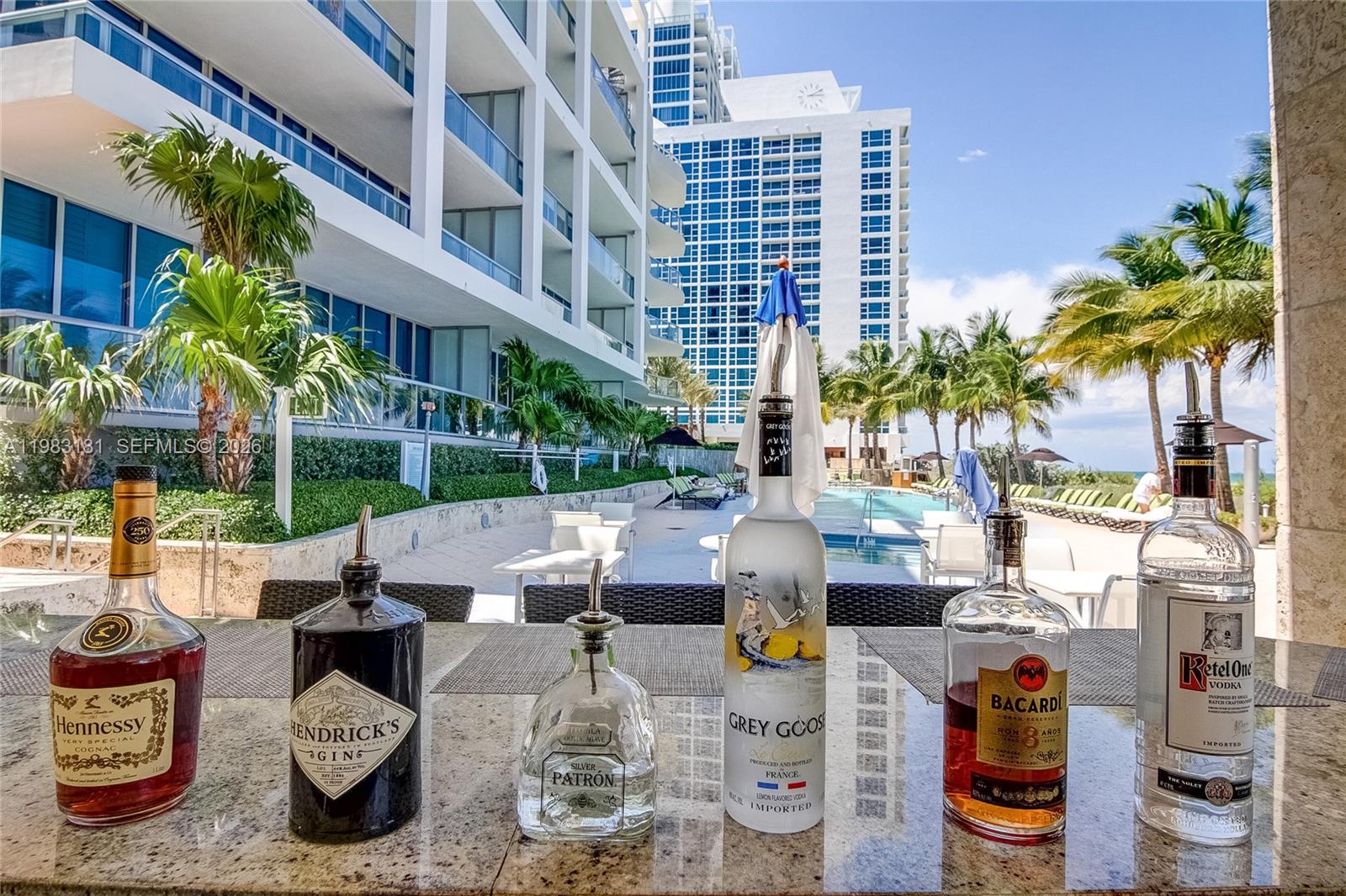 6801 Collins Ave #610 Door # 612