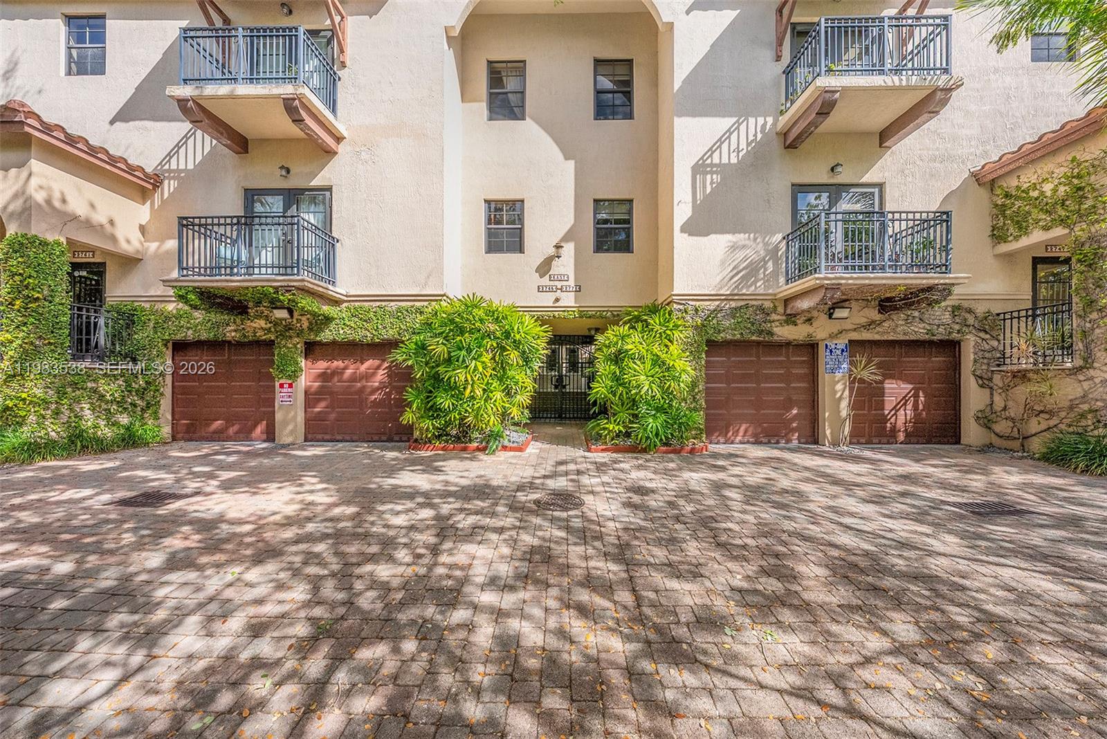 2767 Coconut Ave # 2767