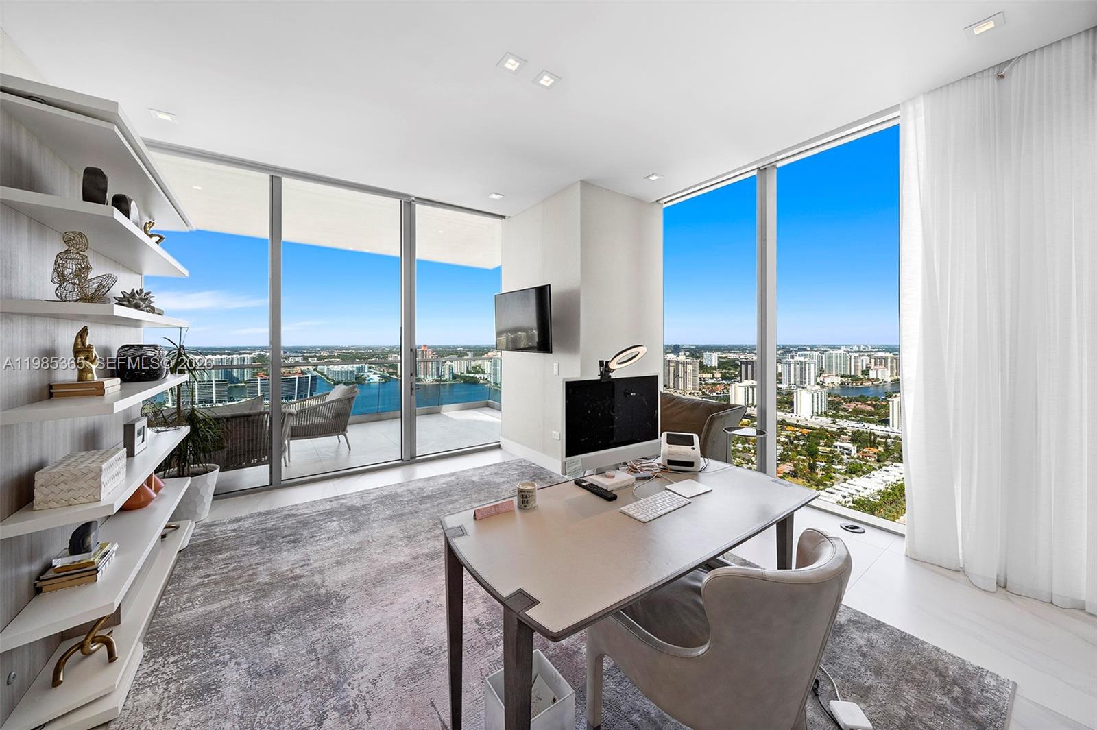 18501 Collins Ave # 3901