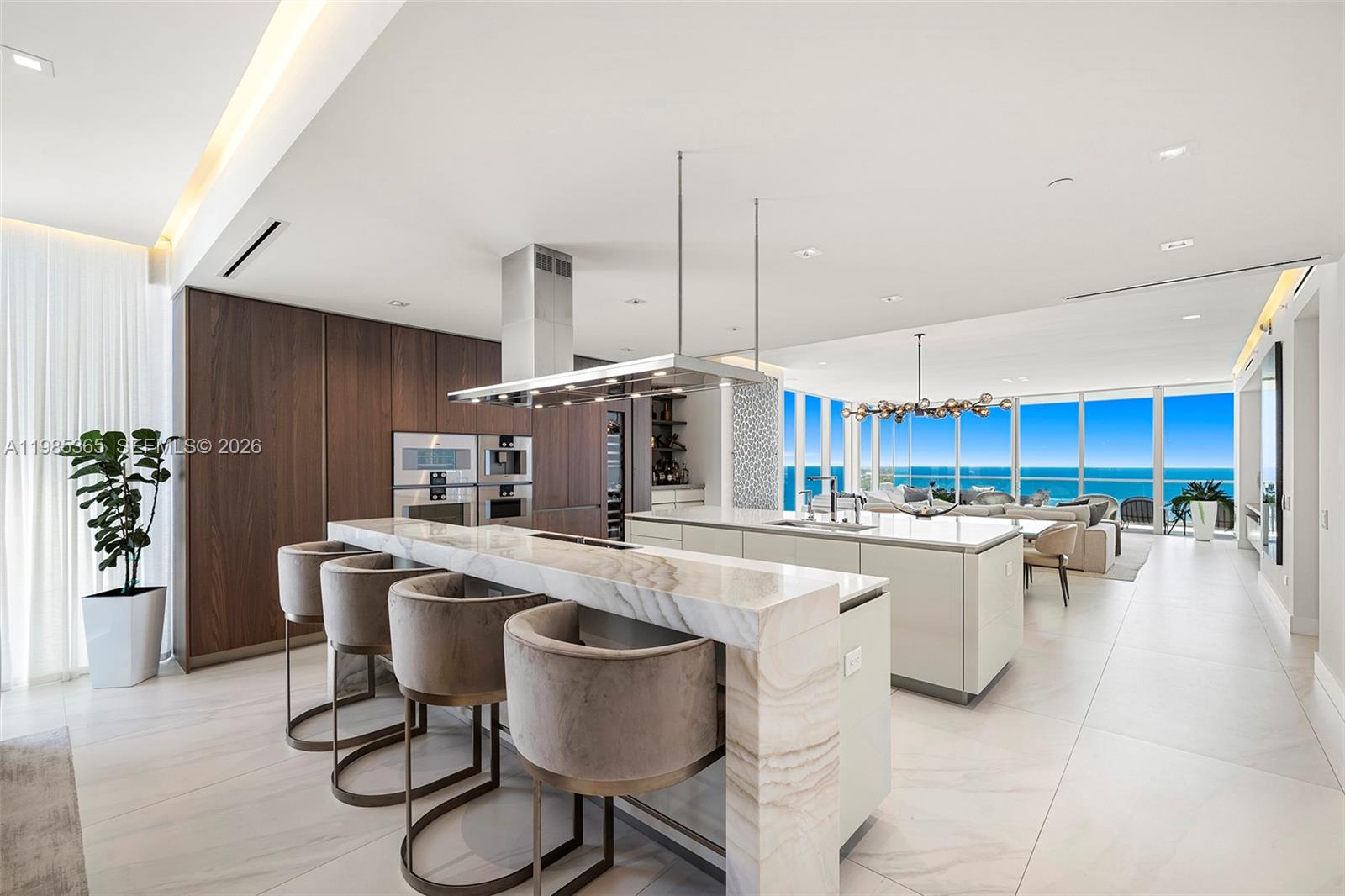 18501 Collins Ave # 3901