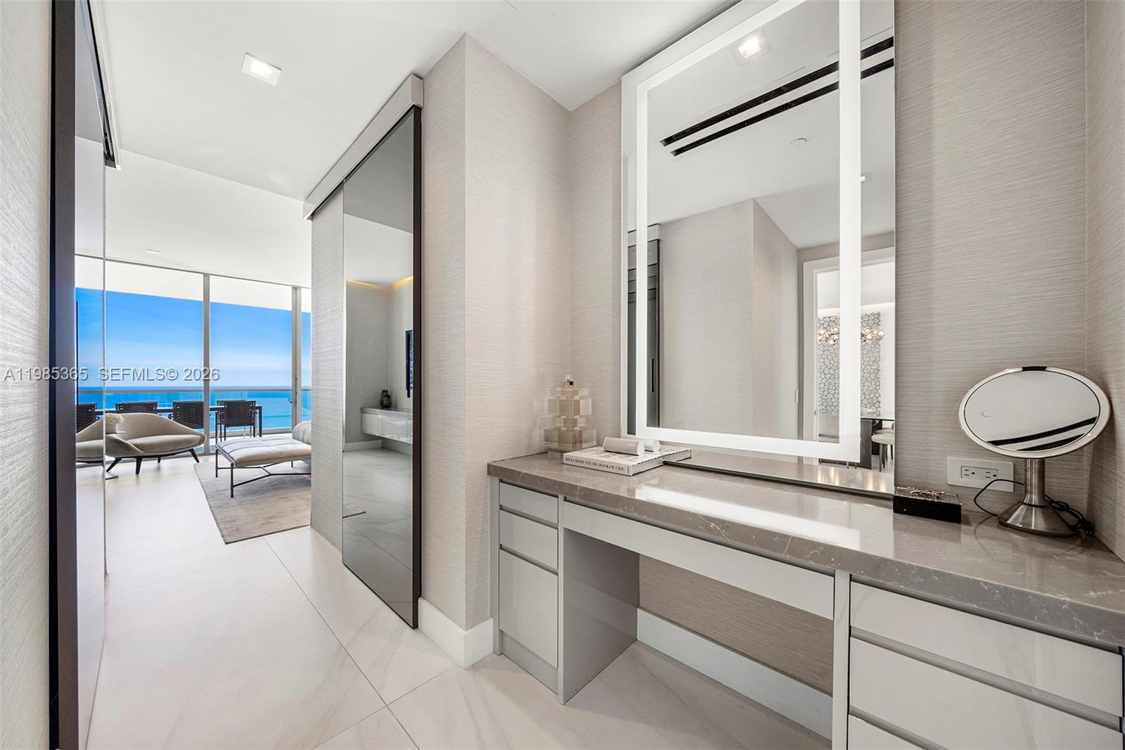 18501 Collins Ave # 3901