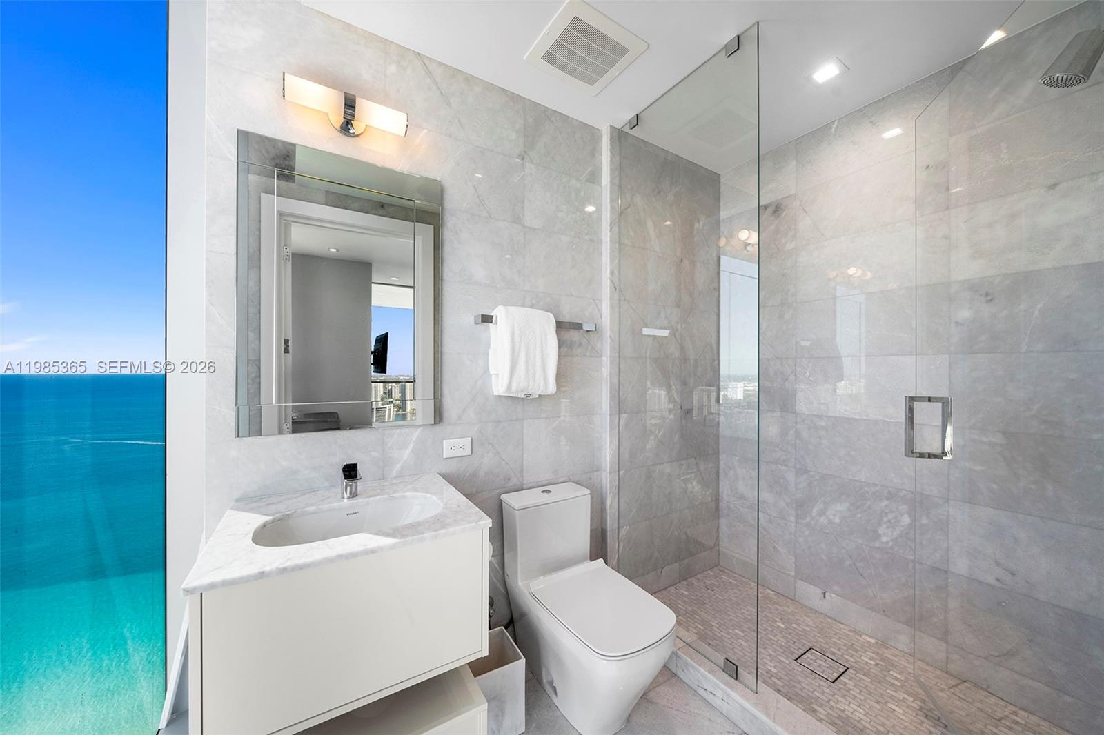 18501 Collins Ave # 3901