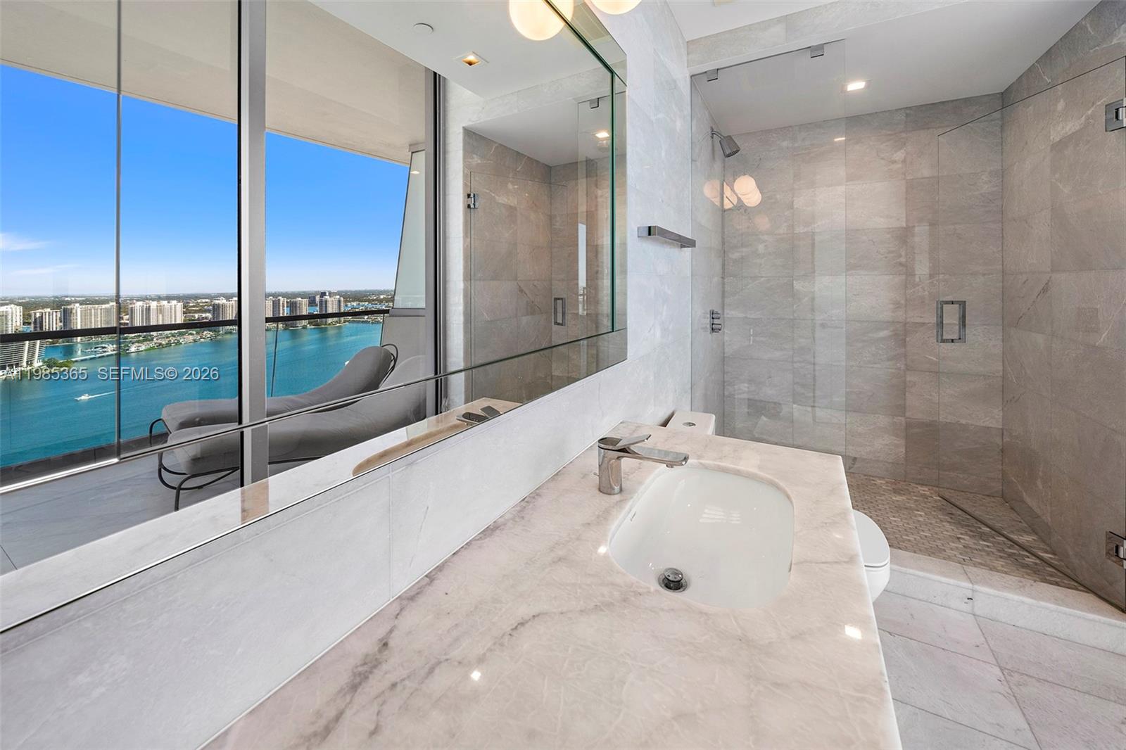 18501 Collins Ave # 3901
