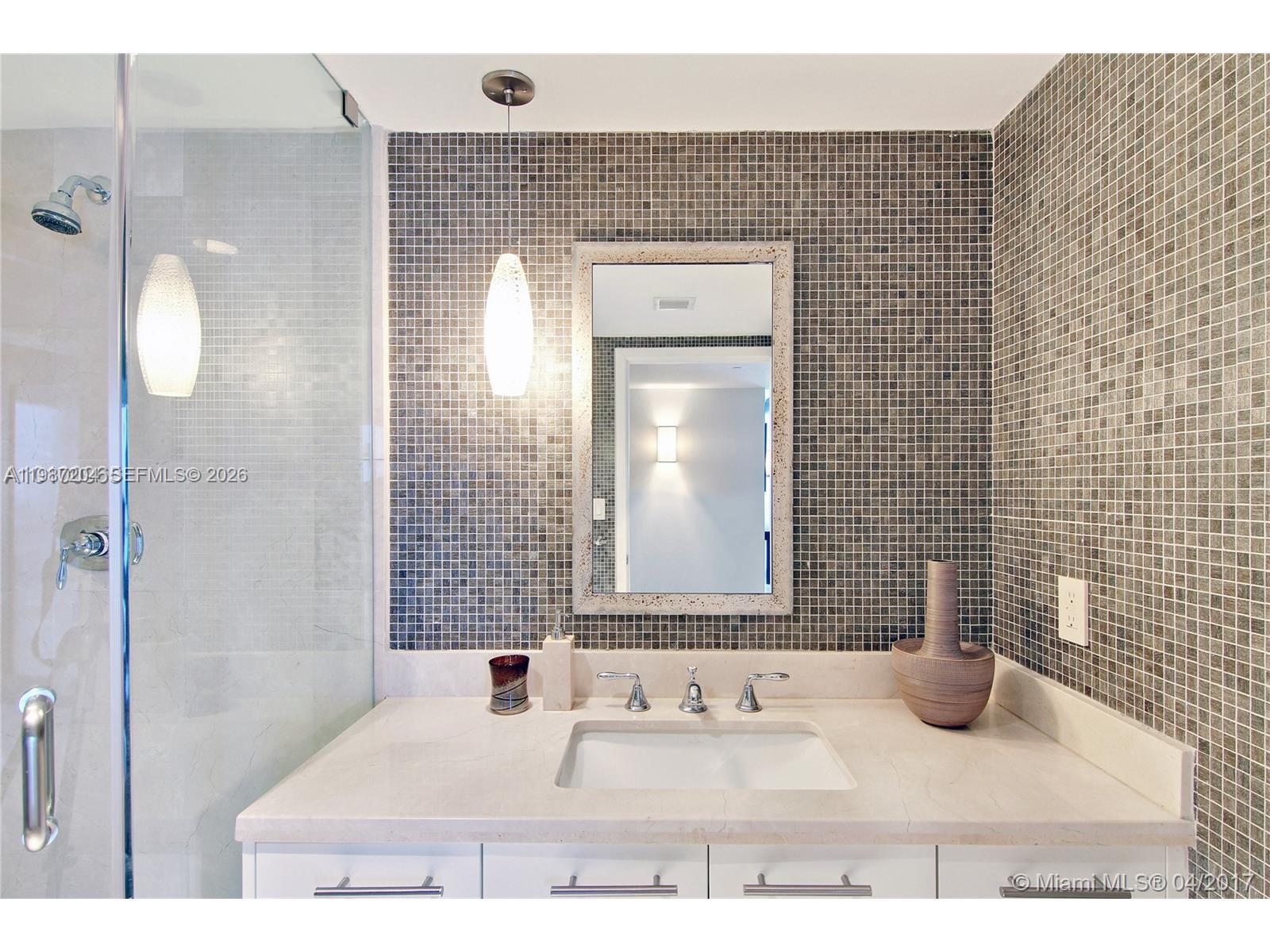 6801 COLLINS AVE # 1104
