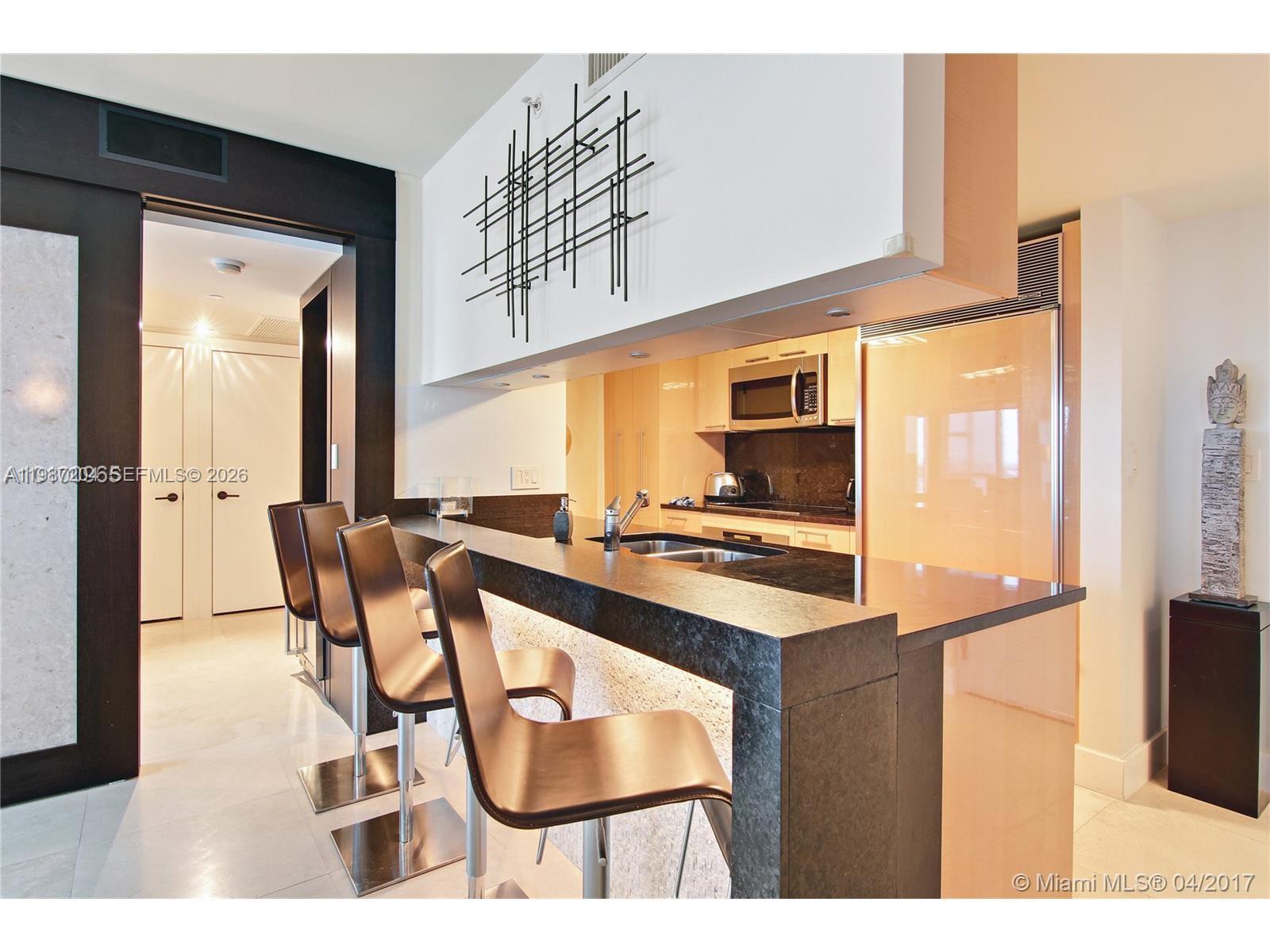 6801 COLLINS AVE # 1104