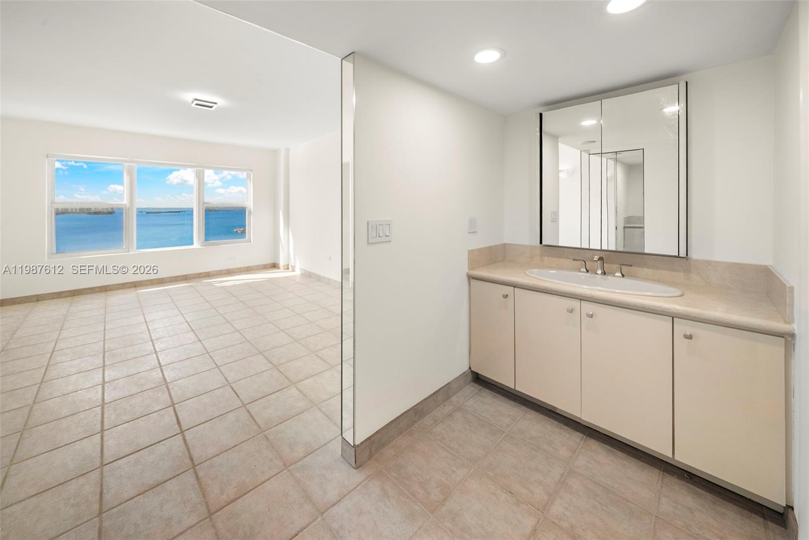 11111 Biscayne Blvd # 19D