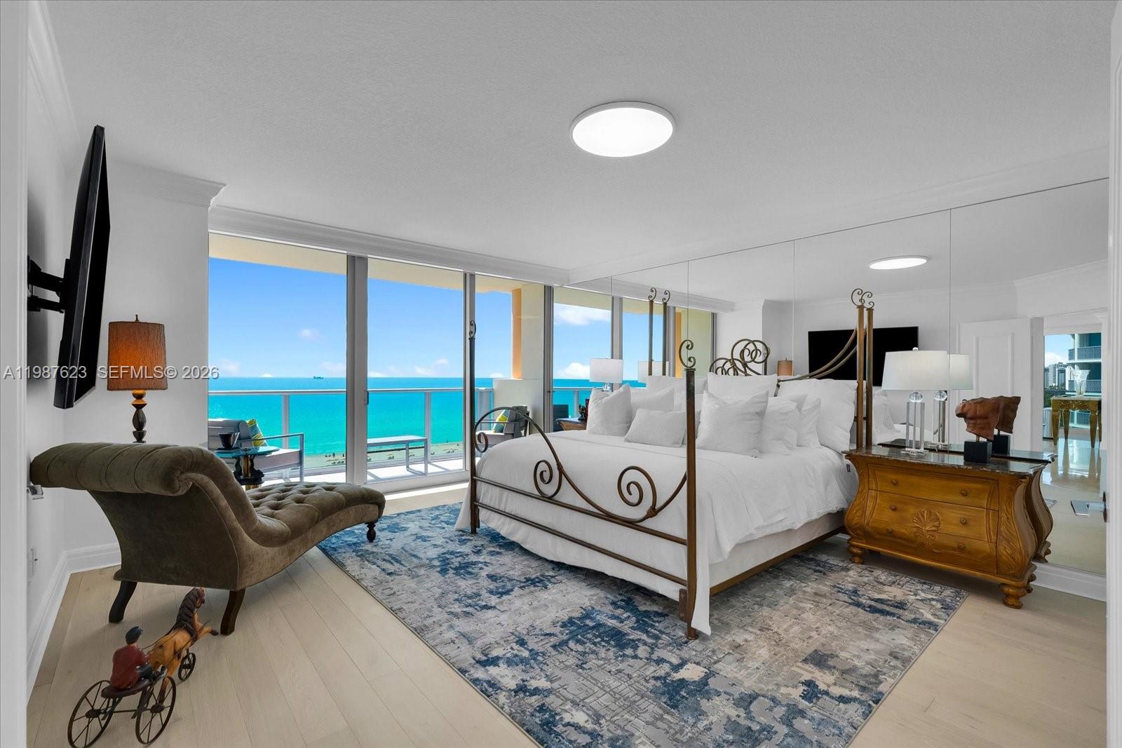 1455 Ocean Dr # 909