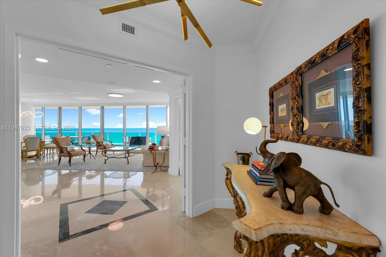 1455 Ocean Dr # 909