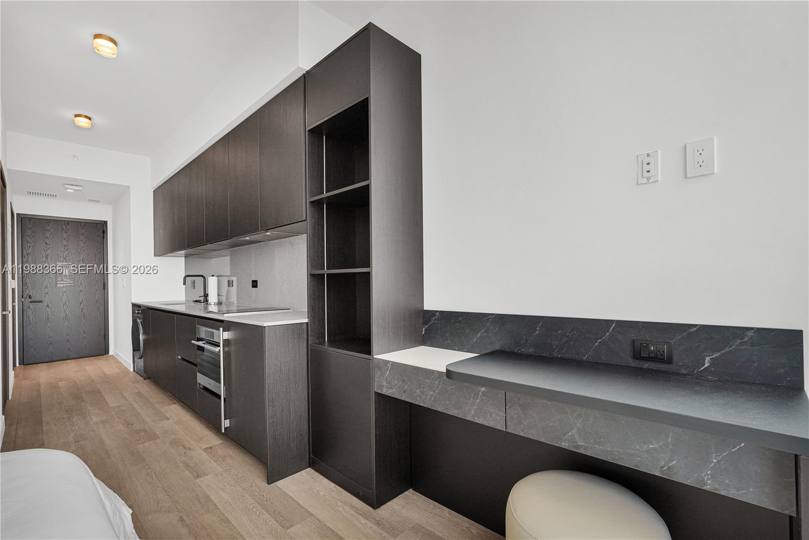 20 NE 11th St # 3603A