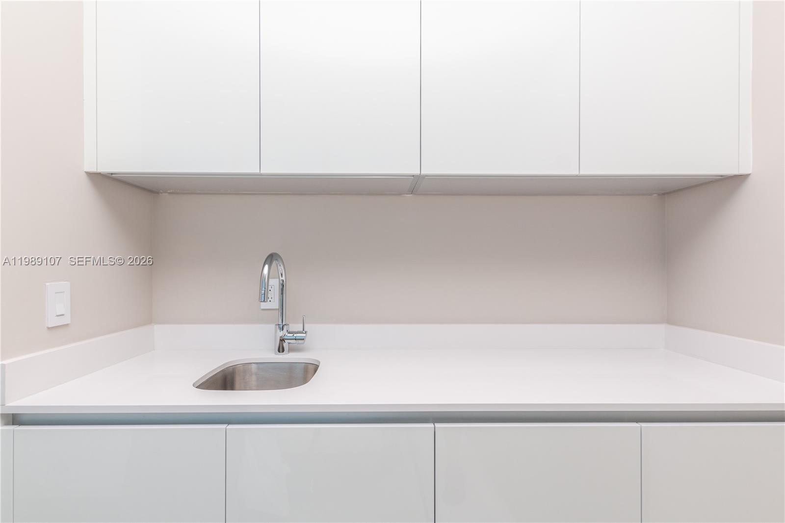 851 NE 1st Ave # 4611 Unit: PH 4611