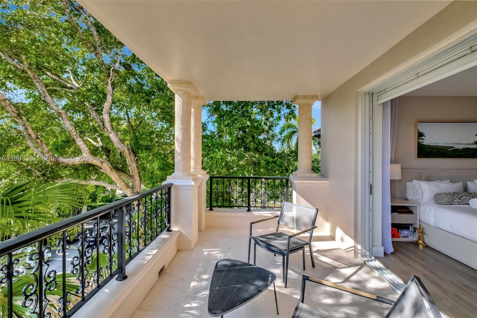 19136 Fisher Island Dr # 19136