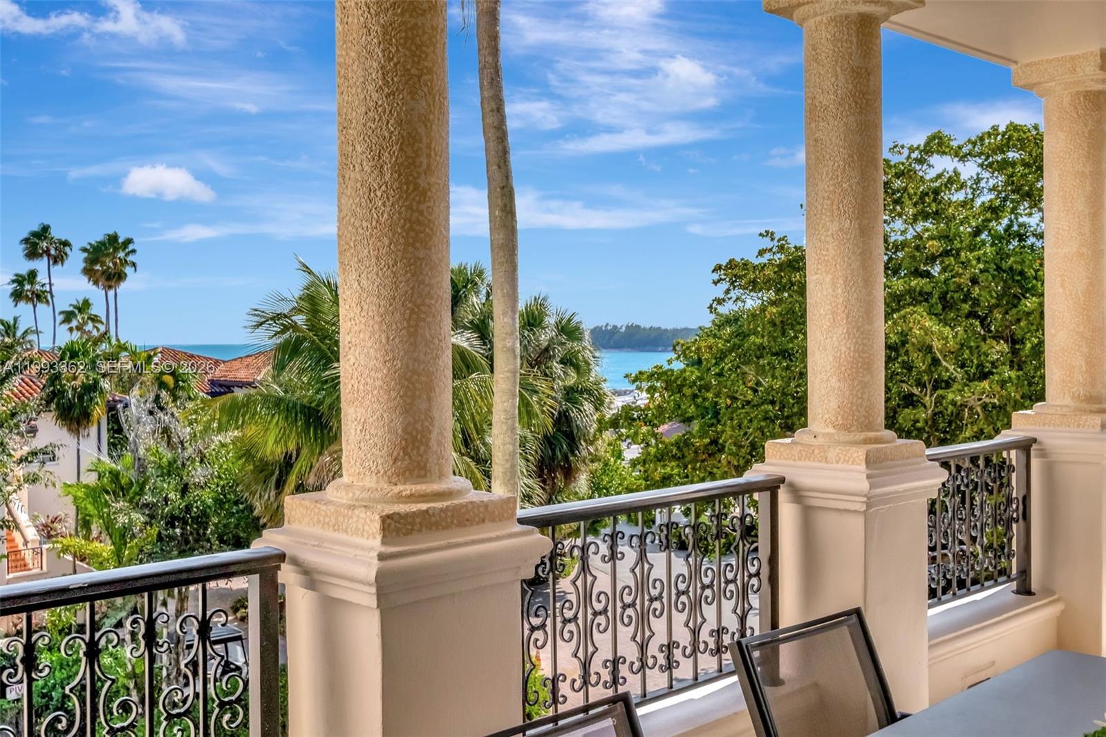 19136 Fisher Island Dr # 19136