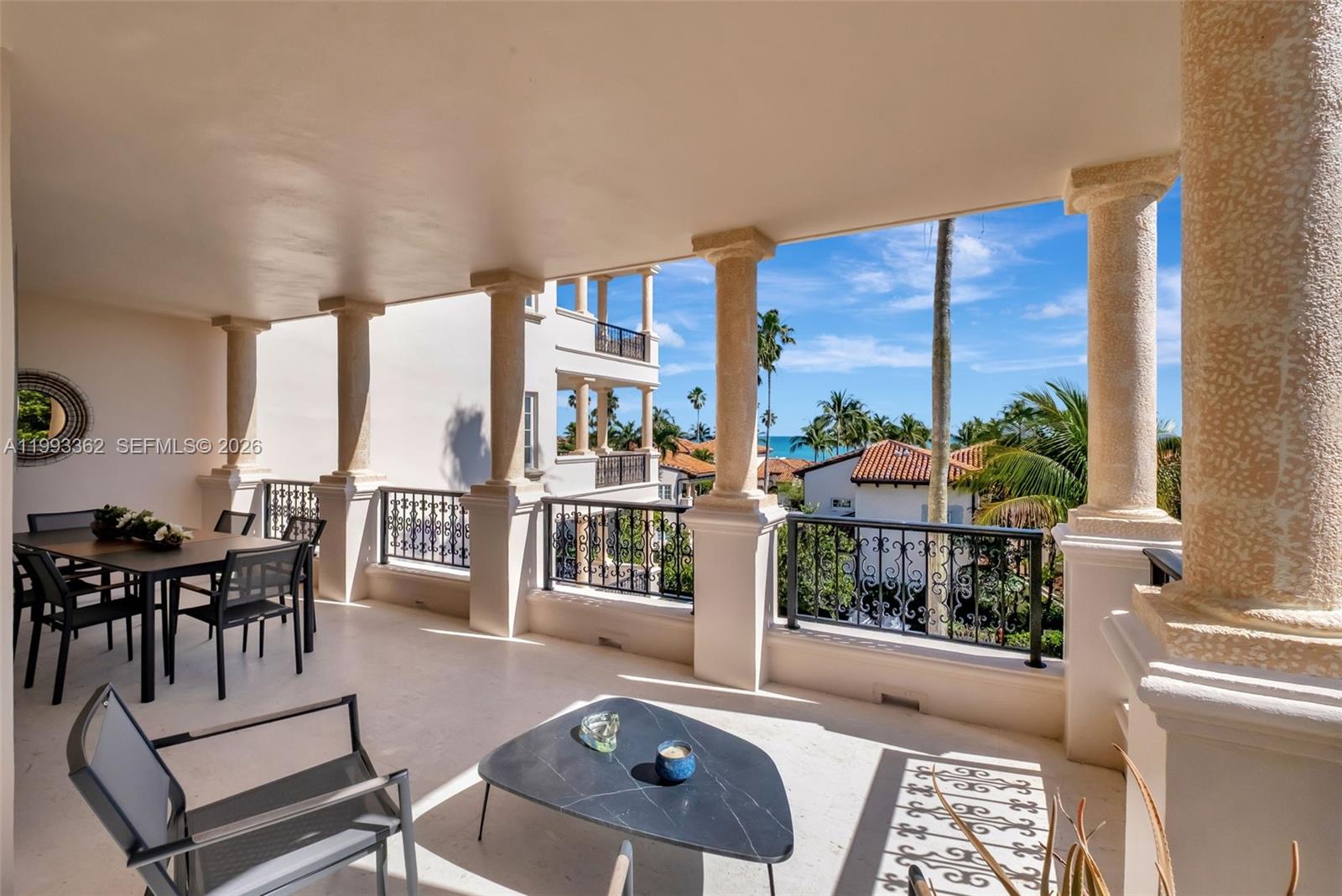 19136 Fisher Island Dr # 19136