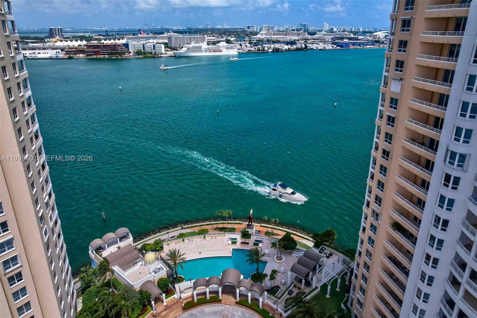 848 Brickell Key Dr # 2605