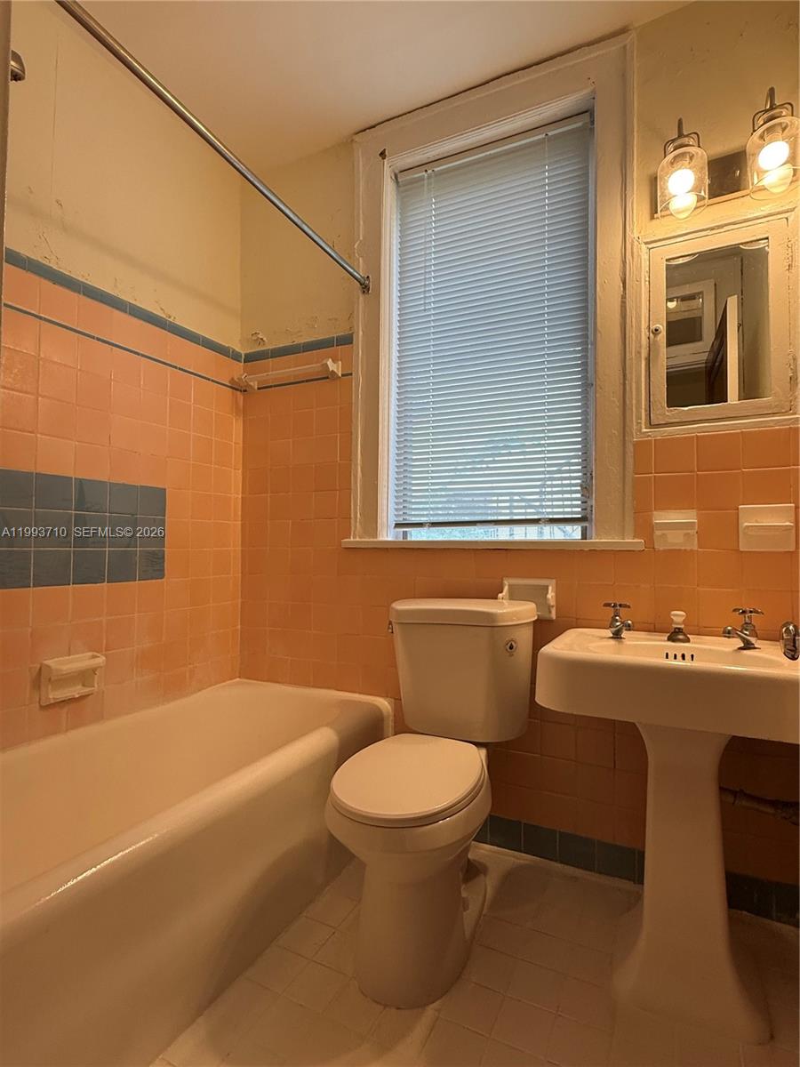 1361 Meridian Ave # 4