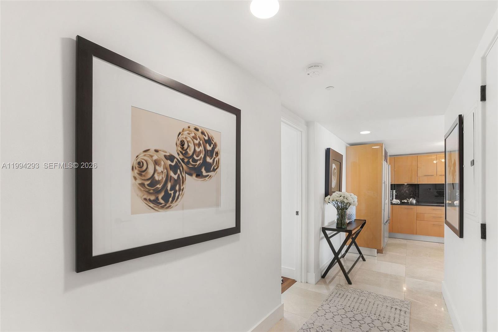 6801 Collins Ave Unit: 1112 (Door 1102)