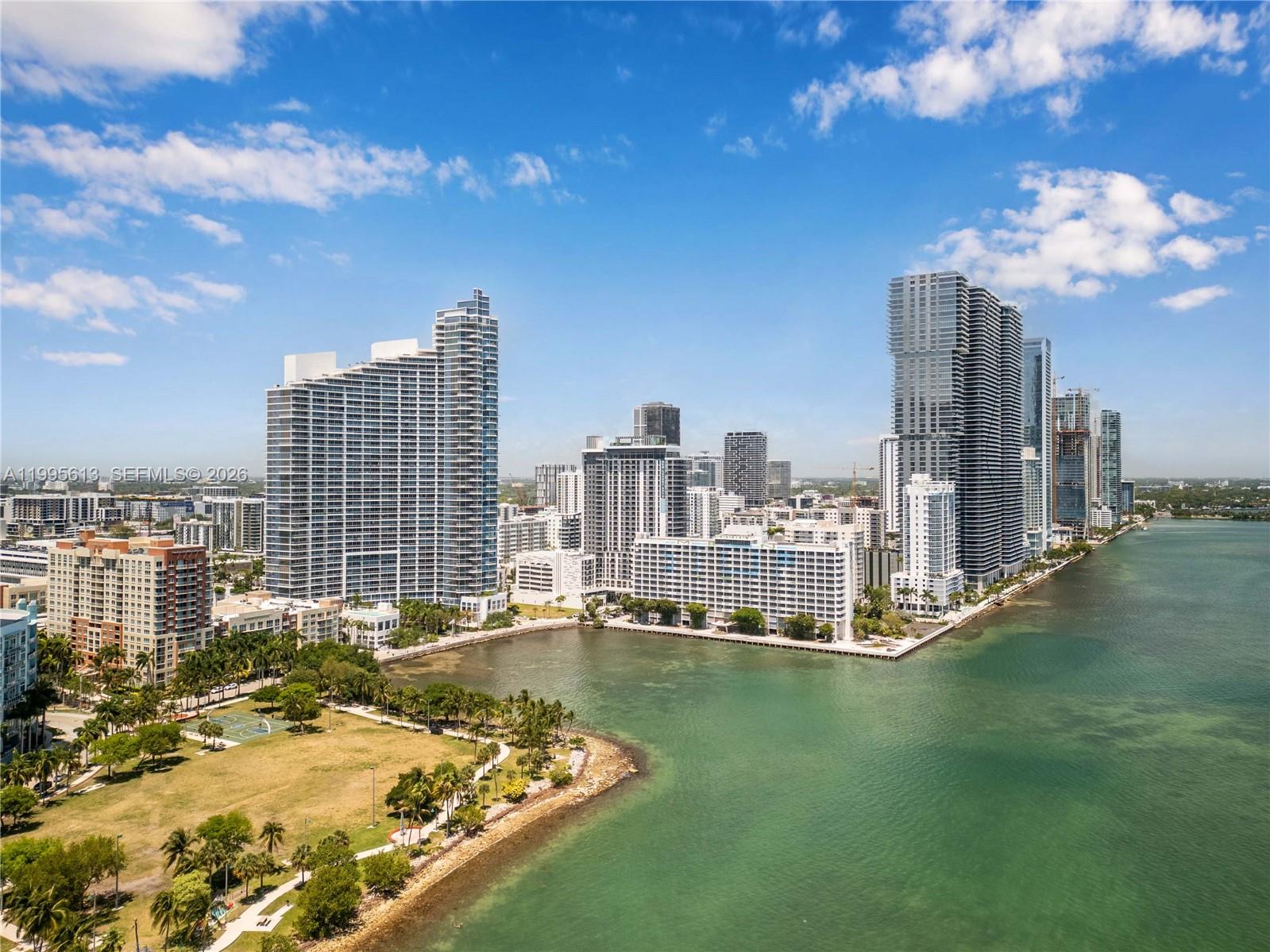 2000 N Bayshore Dr # 702