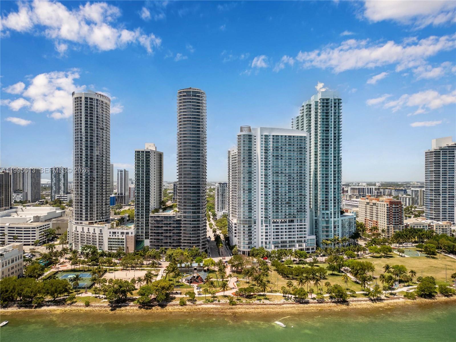 2000 N Bayshore Dr # 702
