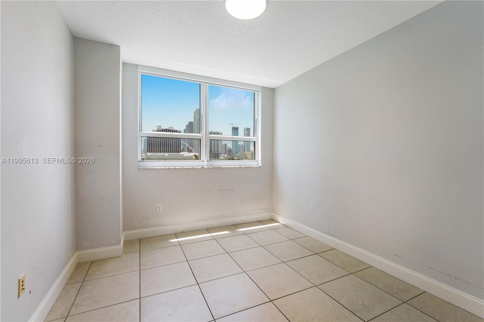 2000 N Bayshore Dr # 702