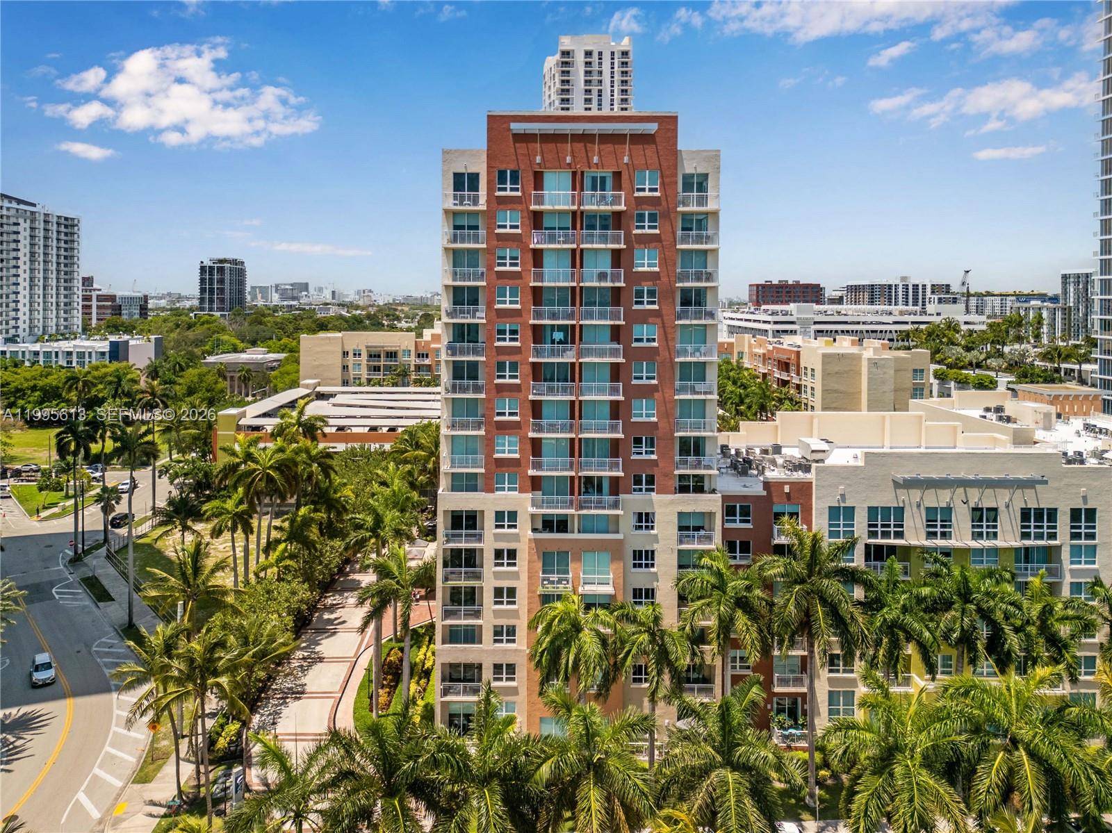 2000 N Bayshore Dr # 702