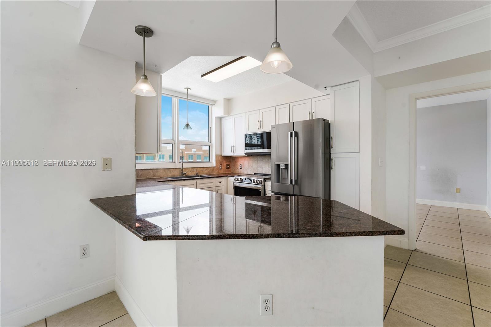 2000 N Bayshore Dr # 702