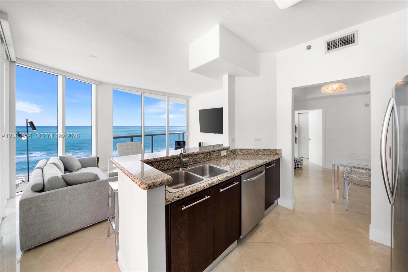 6515 Collins Ave # 802