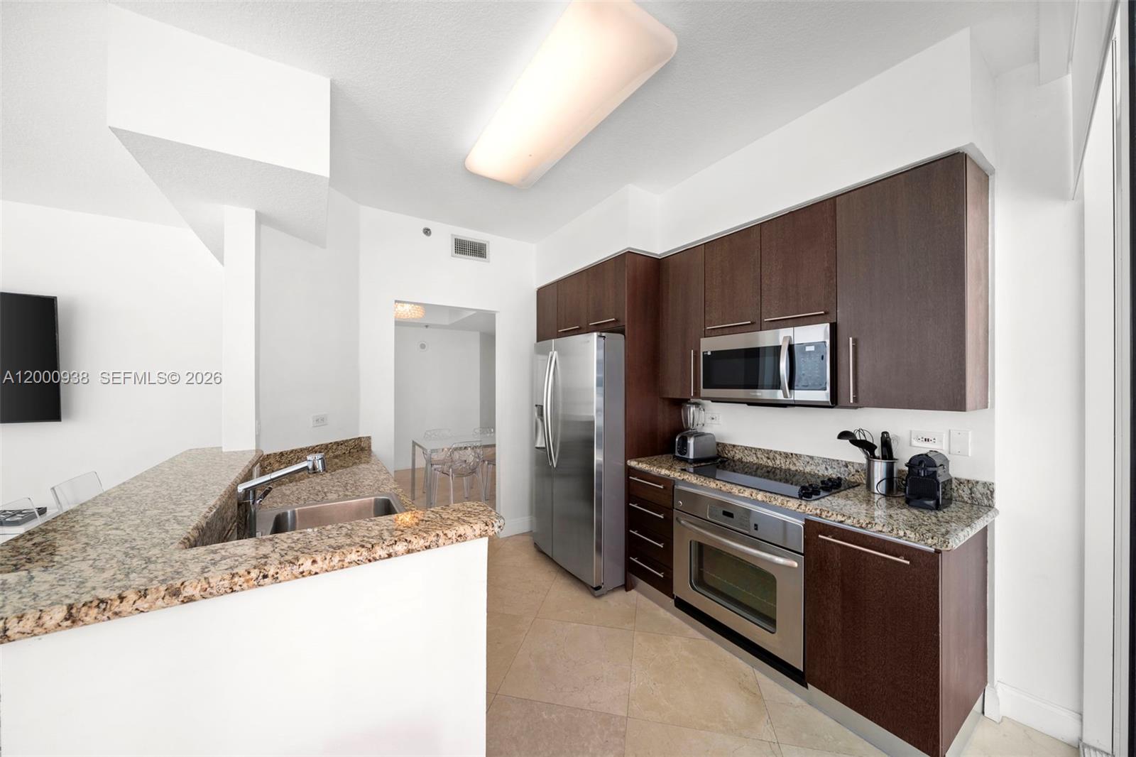 6515 Collins Ave # 802