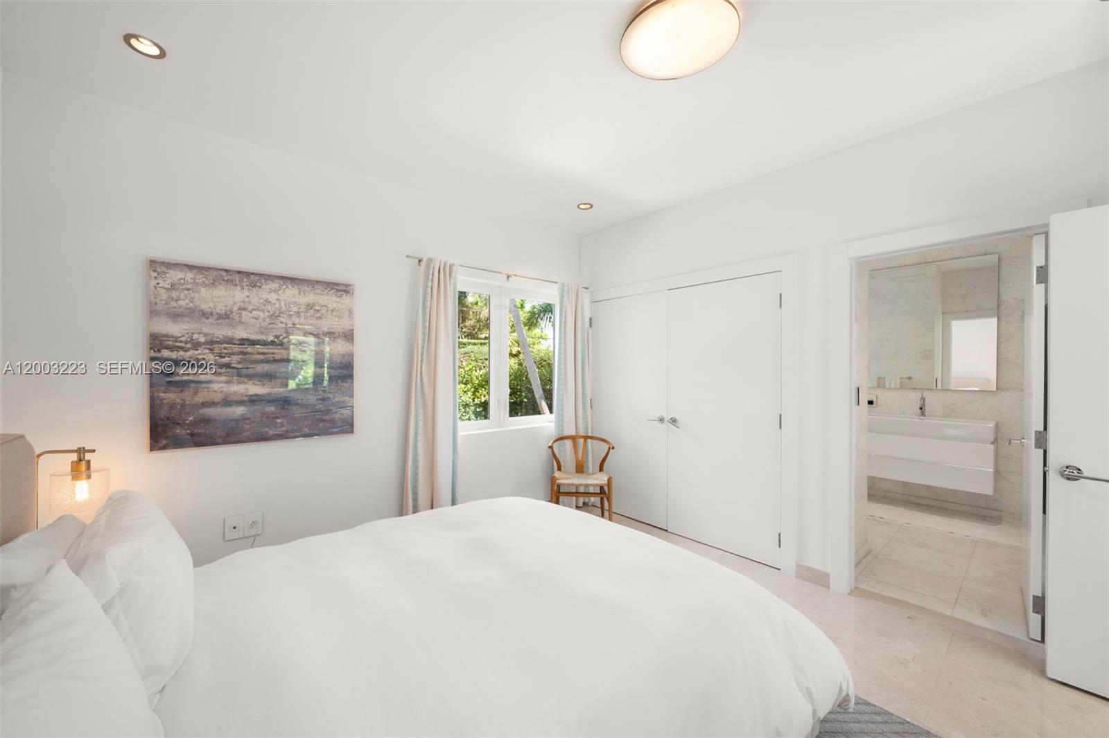 330 E San Marino Dr