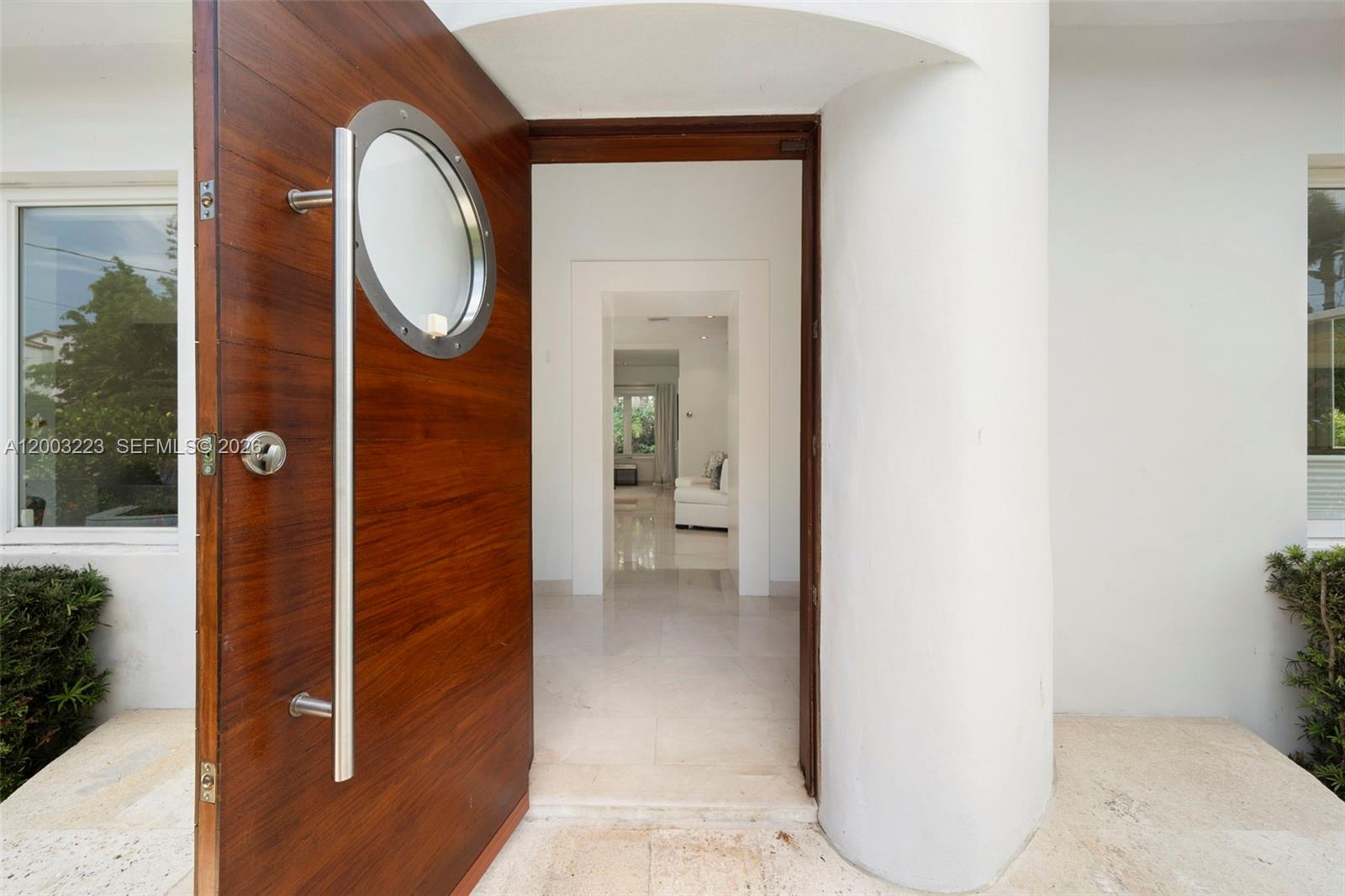 330 E San Marino Dr