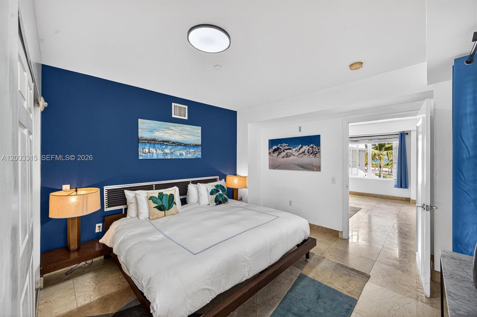 1250 Ocean Dr # 3F