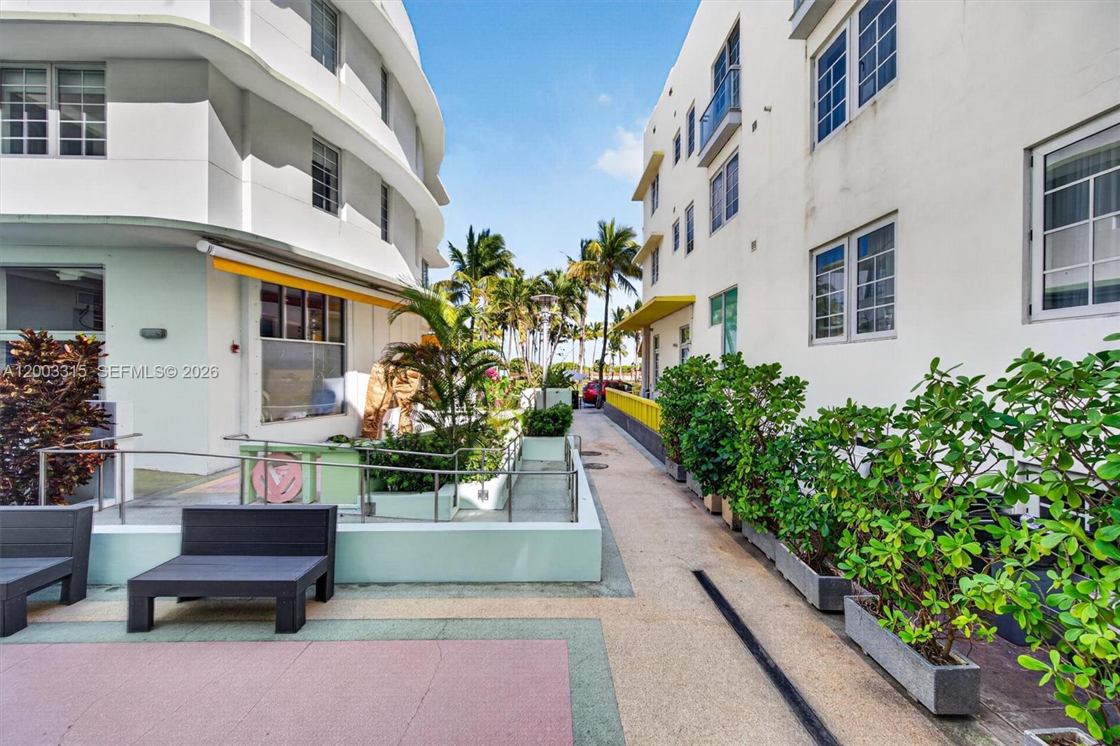 1250 Ocean Dr # 3F