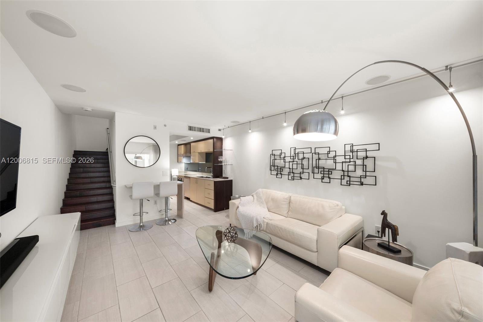 2130 Park Ave # 3