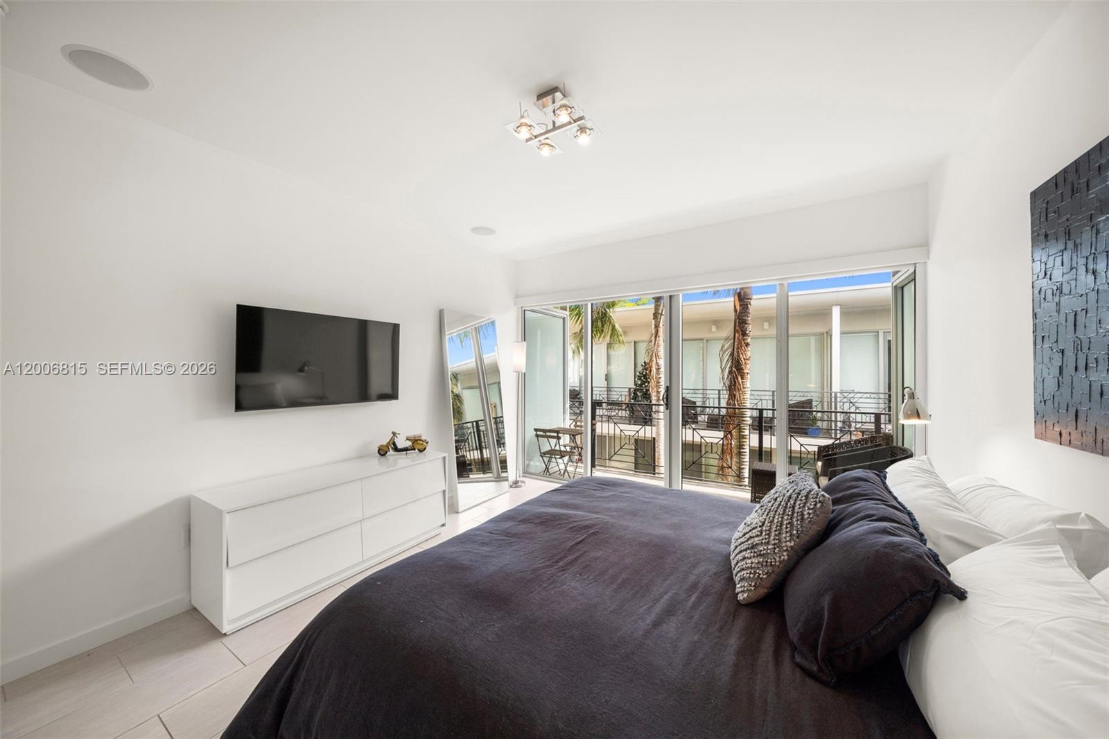 2130 Park Ave # 3