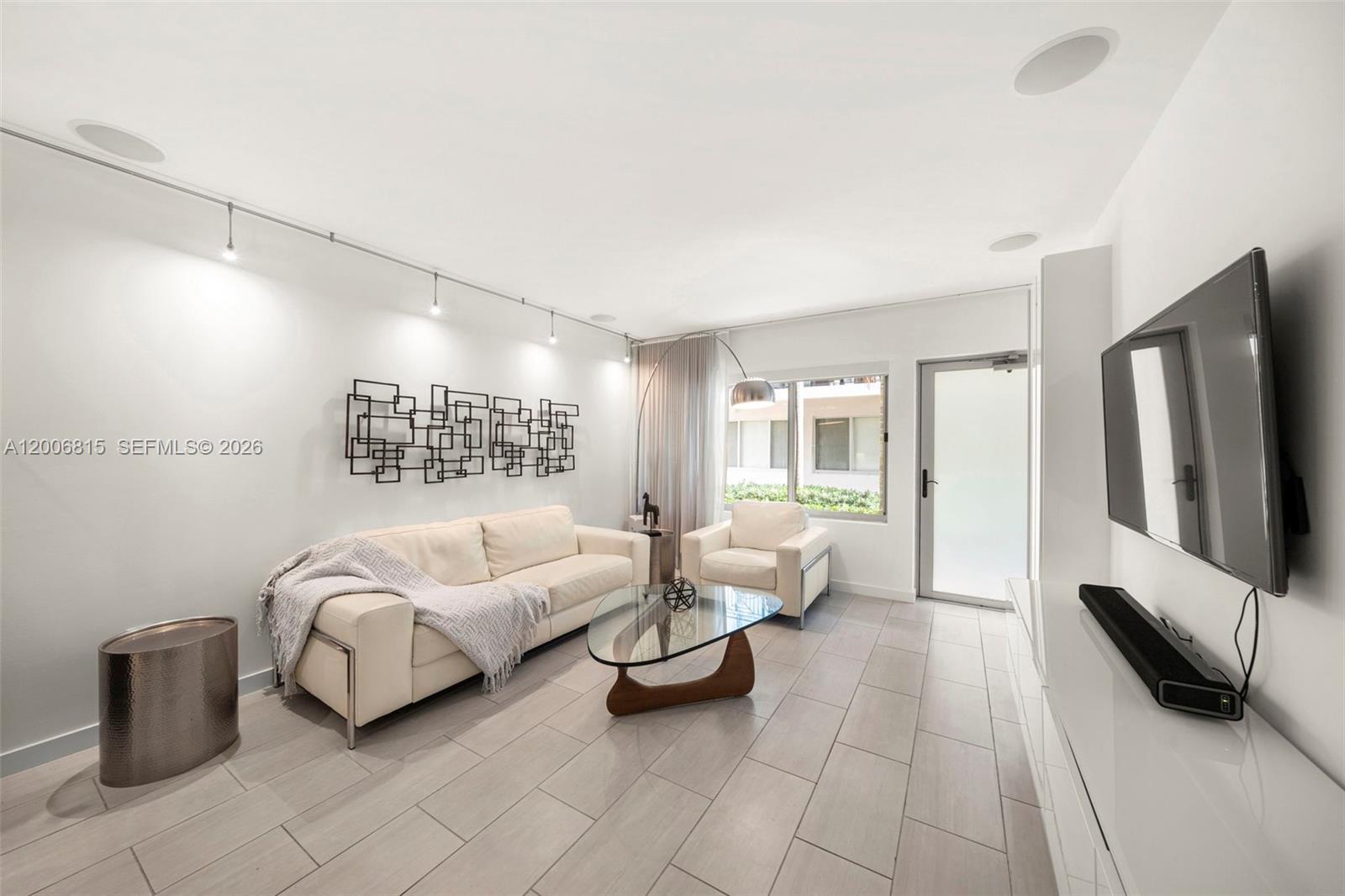 2130 Park Ave # 3