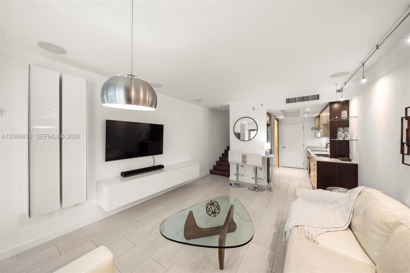 2130 Park Ave # 3