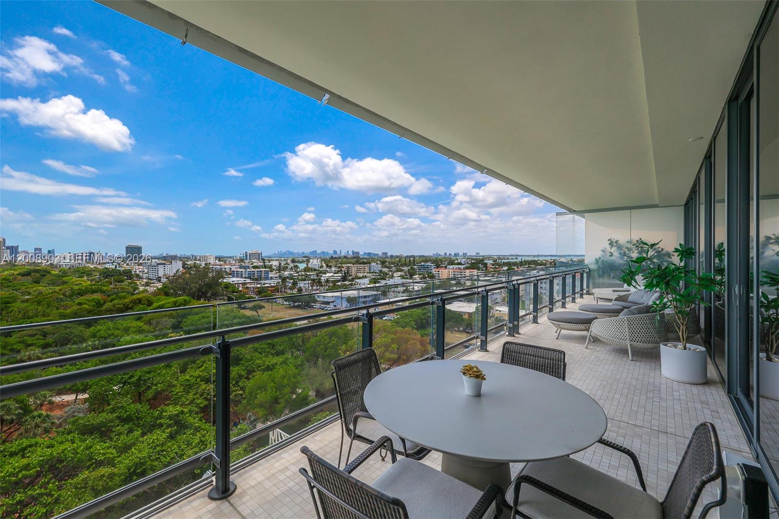 8701 Collins Ave # 904