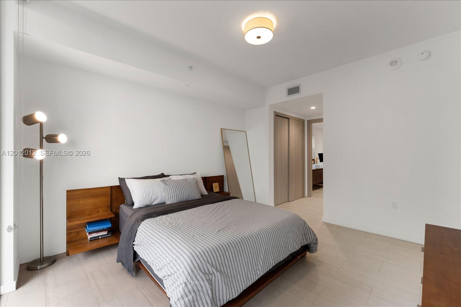 1000 Brickell Plz # 3607