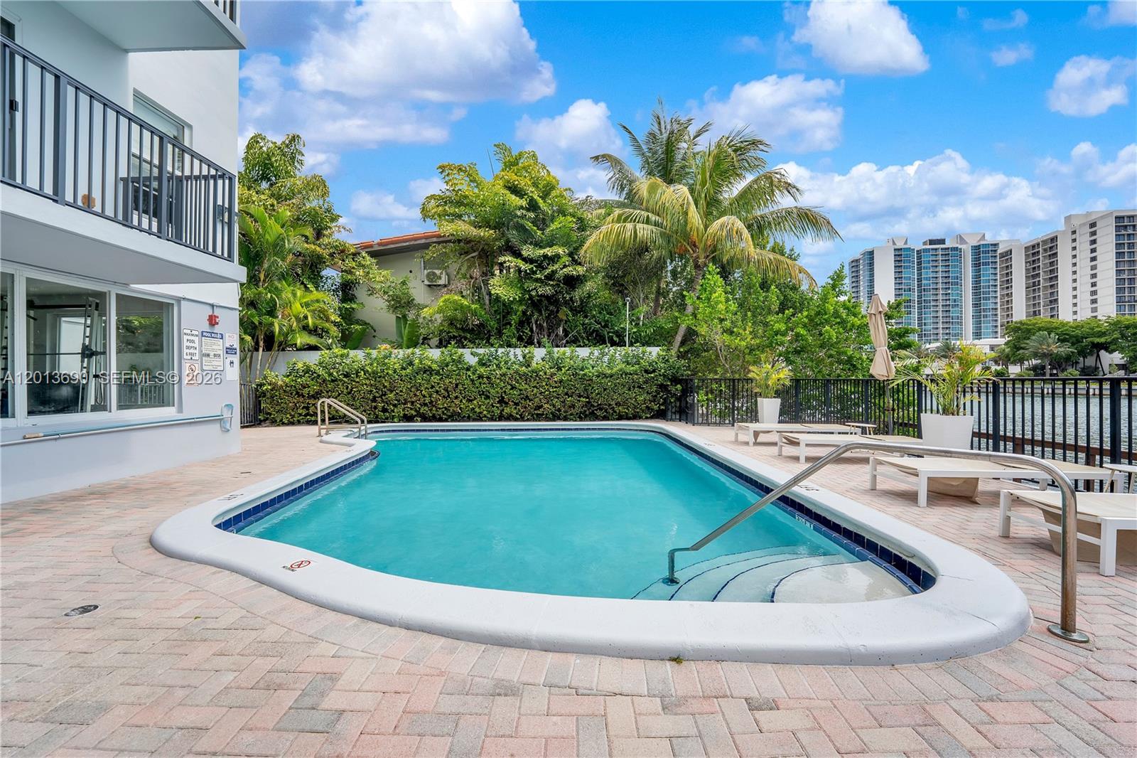 2455 Flamingo Dr # 501