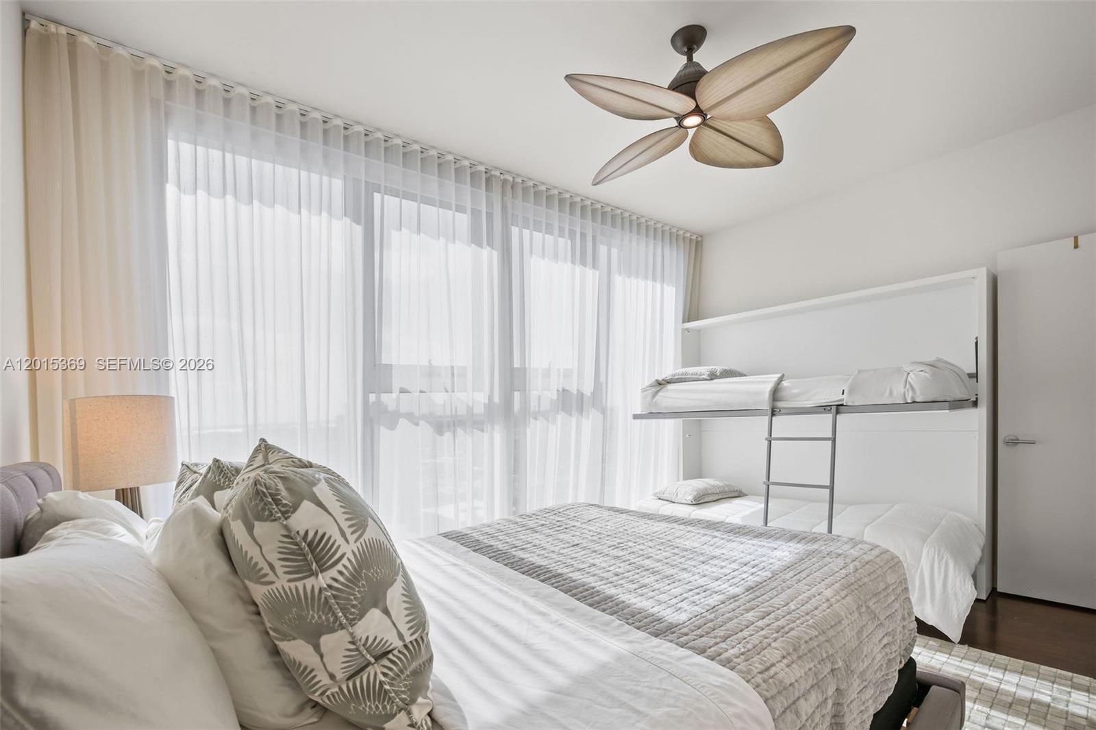 6899 Collins Ave # 1610