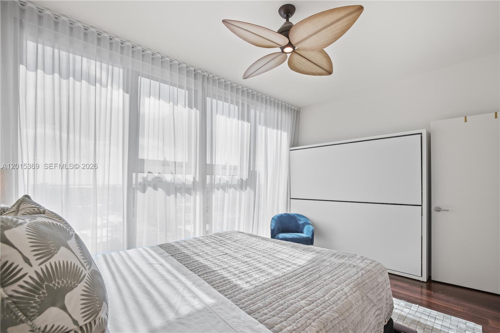 6899 Collins Ave # 1610