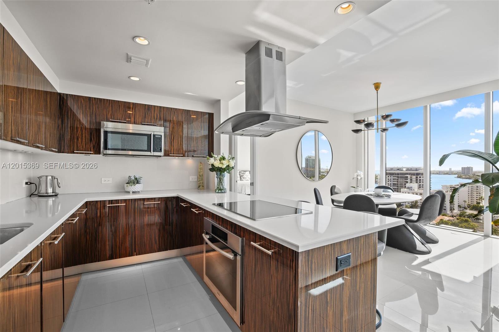 6899 Collins Ave # 1610